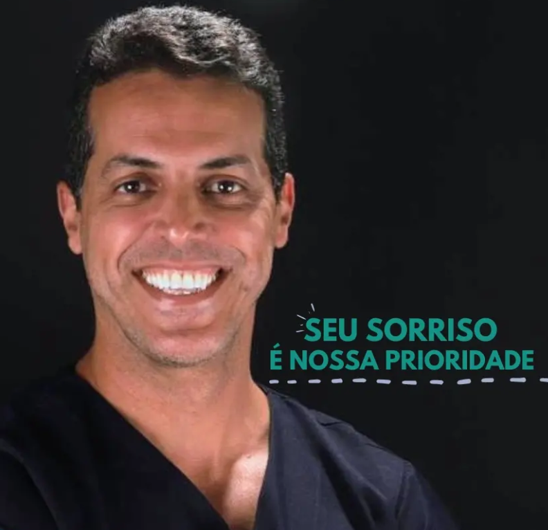 Dr. Caio Nogueira, dentista especialista em Lauro de Freitas